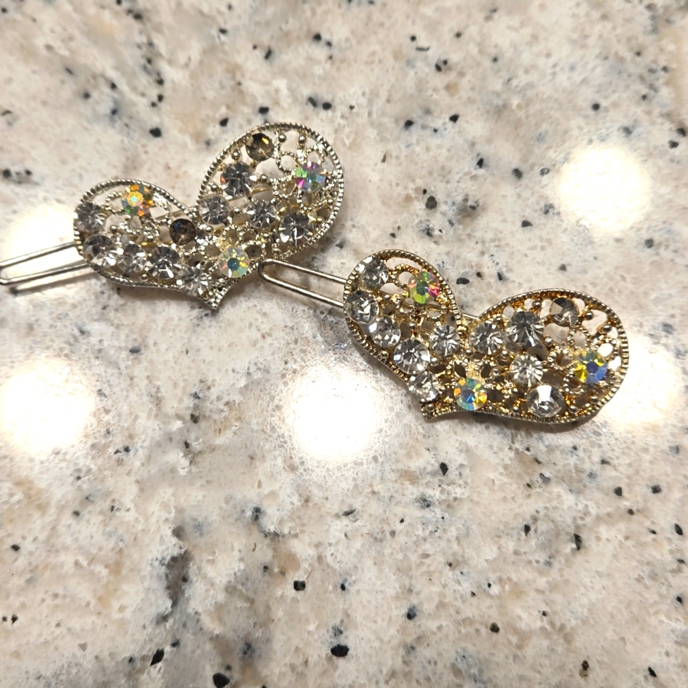 Rhinestone hearts hair clips